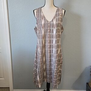 NWT KAVU Sleeveless Rita V-Neck Striped Aztec Printed Brown Back Keyhole Sz LRG